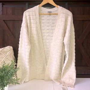 NWT Chelsea28 cream cardigan, size small
